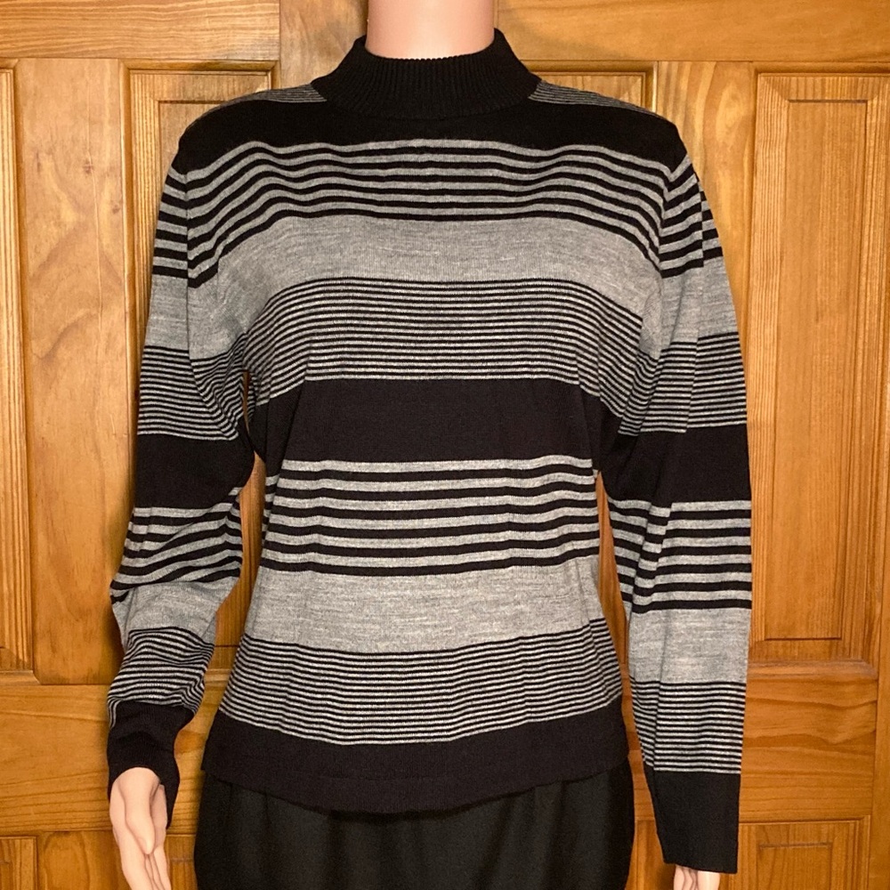 NWOT Carolyn Taylor Essentials Vintage 90s Mock Neck Sweater Black Gray Size L